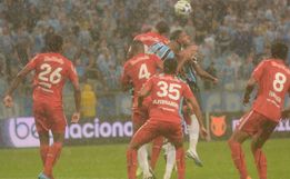 Grêmio empata em 3 a 3 com o Bragantino, num jogo eletrizante e de frustração na Arena