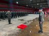 Militares do Exército prestam juramento à Bandeira em solenidade do Dia do Soldado