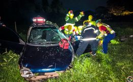Colisão entre carros seguida de capotamento deixa um ferido na BR-282