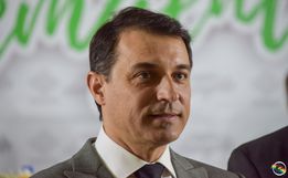 Governador Carlos Moisés é isolado com suspeita de reinfecção por Covid-19