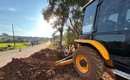 São José do Cedro: Deslocamento de adutora visa otimizar escoamento de água na rodovia
