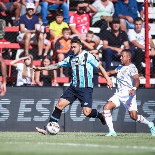Grêmio empata sem gols com o São Luiz e perde 100% de aproveitamento