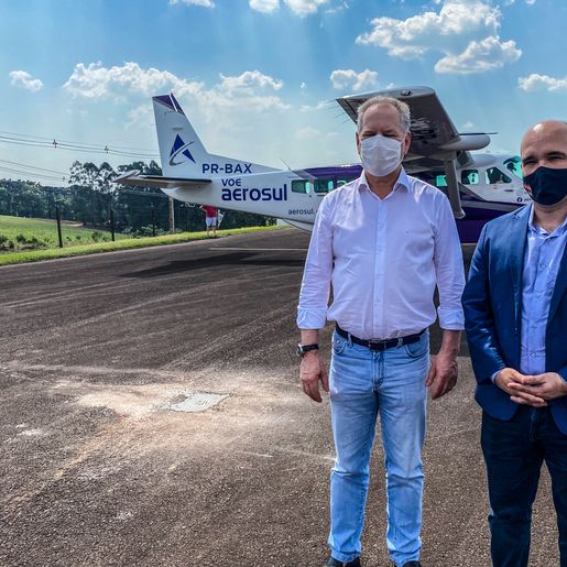 VÍDEOS: Empresa aérea inicia voos regulares em São Miguel do Oeste