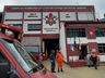 Bombeiros de Santa Catarina chegam a Petrópolis para auxiliar nas buscas