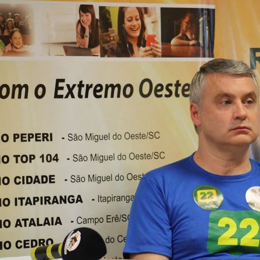Zanardi confirma manutenção de Thaís Costa na secretaria de Administração