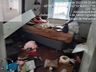 Moradora escapa pela janela após muro cair na casa dela em Maravilha