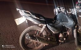 Mulher fica ferida em queda de motocicleta na SC-496 em Belmonte