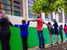Escola realiza “Abraço Solidário” contra a municipalização; assista ao vídeo