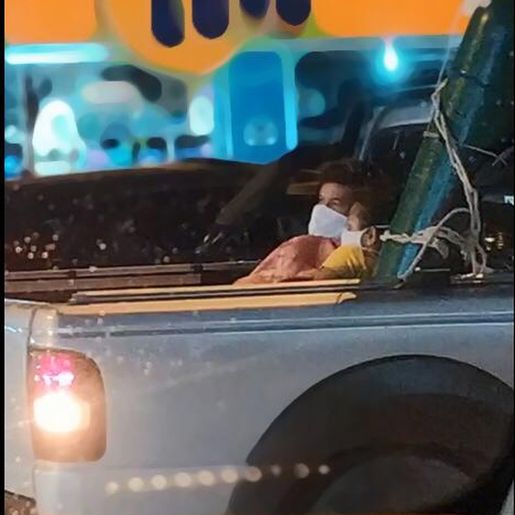 VÍDEO: Paciente com COVID é levado na carroceria de carro para hospital em Chapecó