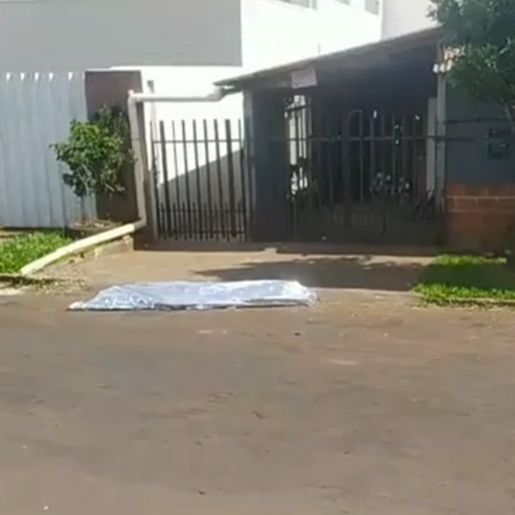 Jovem de 18 anos morre após ser baleado com quatro tiros 