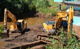 Casan inicia limpeza da barragem do Rio Cambuim em SMOeste
