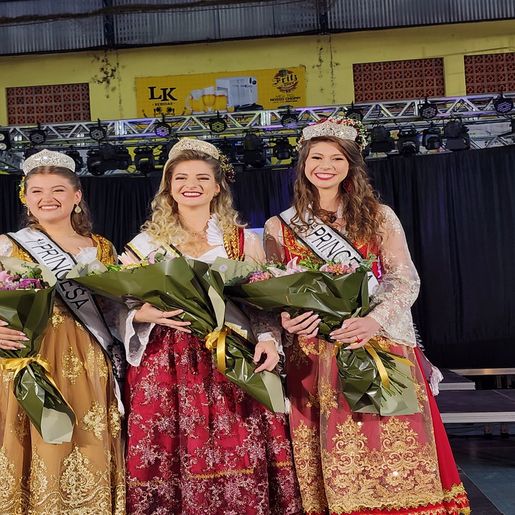 Nicole, Évelin e Suellen são as novas soberanas de São João do Oeste
