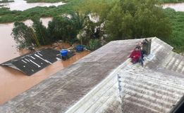 Sobe para 83 o número de mortos após enchentes que atingem o RS