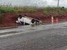 Carro é encontrado capotado e abandonado na BR-163 em Guarujá do Sul