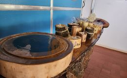 Escola de Itapiranga transforma árvores caídas em peças artesanais 