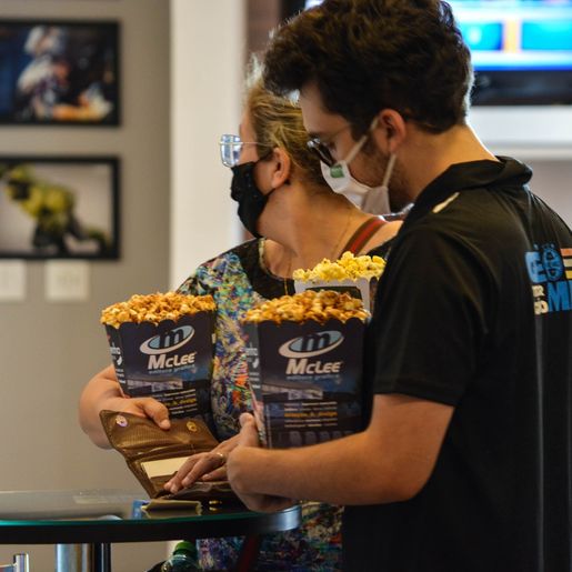 Cine Peperi exibe Velozes e Furiosos 8 no próximo final de semana