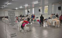 Bazar Solidário segue até domingo no Salão Paroquial, em SMOeste 