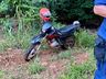 Motociclista cai em rio após acidente entre duas motos em Descanso 