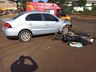 Homem fica ferida em colisão entre carro e moto no centro 