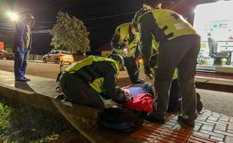 Idoso em bicicleta fica ferido em colisão com carro em SMOeste