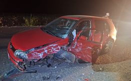 Colisão frontal na SC-305 deixa um ferido em Campo Erê
