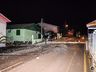 VÍDEO: Condutor colide caminhonete em poste e moradores cobram providências 