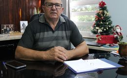 Vice-prefeito Elmar Hentz assume executivo cedrense