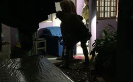 Inspetores da PRF prendem homem e salvam vitima de violência doméstica 