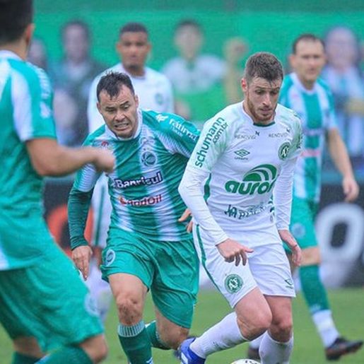 Na garra e superação, Chape empata no final e conquista ponto importante em Caxias