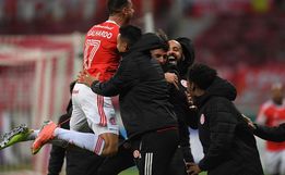 DUPLA GRENAL: Inter goleia e Grêmio empata novamente pelo Brasileirão Série A