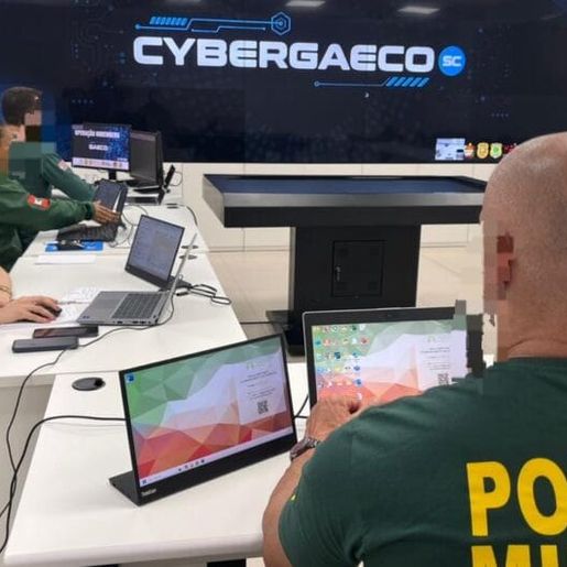 Operação do Gaeco de SC tem como foco um dos maiores grupos neonazistas do Brasil