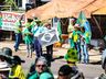VÍDEO: Dezenas de pessoas participam de ato em frente ao 14º RCMec