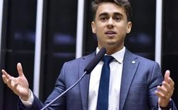 Nikolas Ferreira protocola pedido de impeachment de Lula