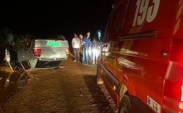 Homem sofre ferimentos em capotamento no interior de Santa Helena
