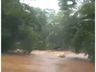 VÍDEO: Cheia do Rio Macaco Branco interrompe travessia em ponte no interior de Itapiranga