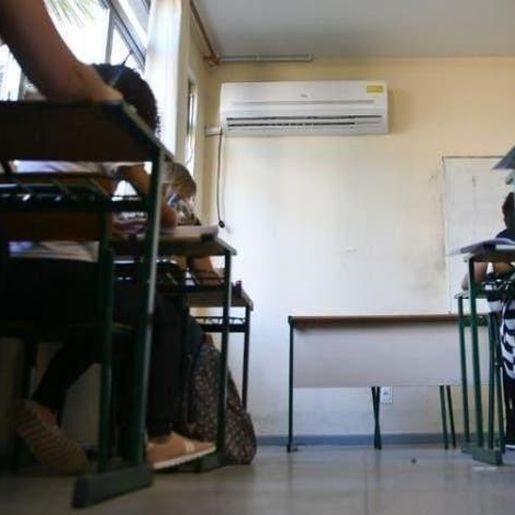 Governo permite retorno do ensino em áreas com risco grave para Covid-19