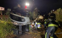 Caminhoneiro fica preso às ferragens e morre em grave acidente na SC-480 em Xanxerê