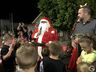 Grande público acompanha o acionamento das luzes de Natal na praça de São João do Oeste