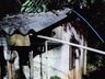 Casa fica destruída por incêndio no interior 