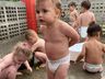 BRINCADEIRA RAIZ: crianças exploram a natureza em creche de SC
