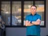 Bolsonaro deixa prisão domiciliar e vai ao hospital com crise de soluço e pressão baixa
