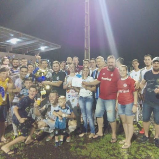Meninos da Vila são campeões do futebol de campo em Princesa