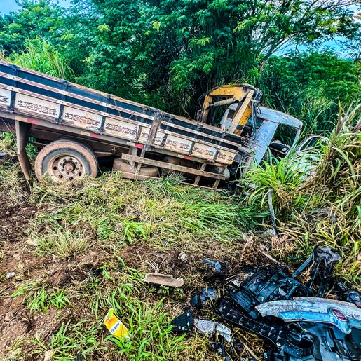 Colisão entre veículos deixa feridos na BR-163 em São Miguel do Oeste 
