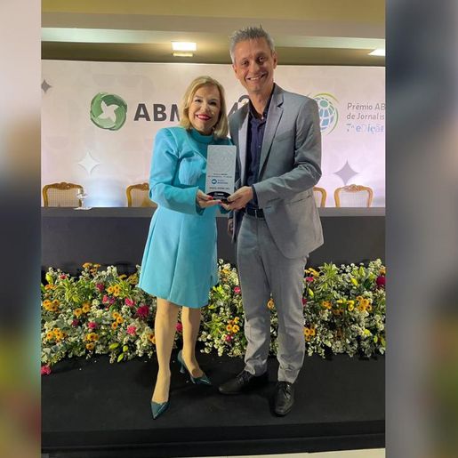 Jornalista da Peperi vence prêmio ABMES de jornalismo em Educação
