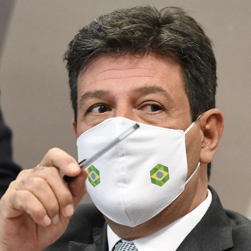 Ex-ministro da Saúde diz que Bolsonaro tentou mudar bula da cloroquina