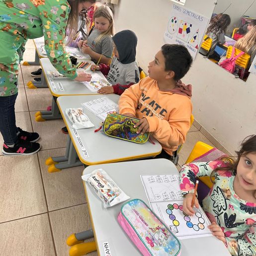 Ação de saúde leva aprendizado e kits de escovação para estudantes  em Guarujá do Sul