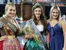 Tainá Dill é a rainha da 42ª Oktoberfest