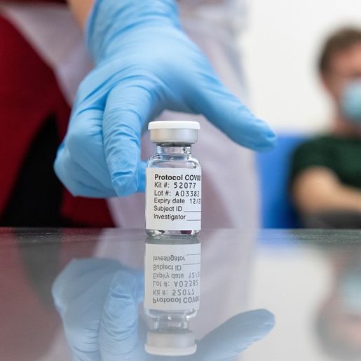 Anvisa decide no domingo sobre uso emergencial de vacinas contra Covid-19