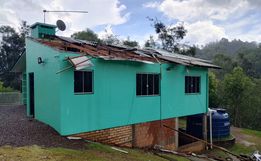 Temporal em Bandeirante deixa pelo menos cinco casas destelhadas, diz prefeito