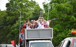 VÍDEO: Campeões Brasileiros Sub-13, Bugre do Oeste são recebidos com festa